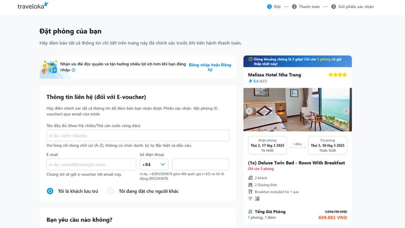 Nhập thông tin cá nhân và thanh toán