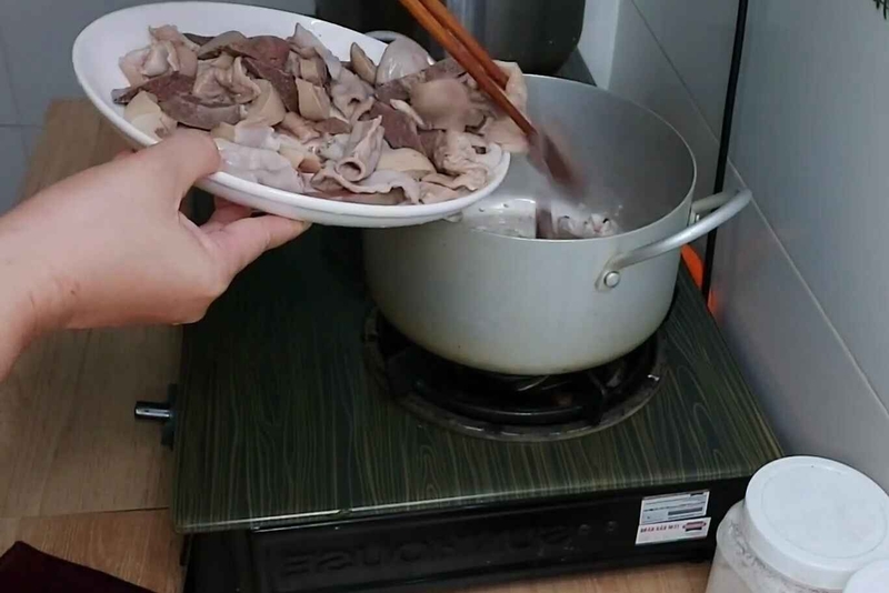 xáo lòng bánh mướt hình 10