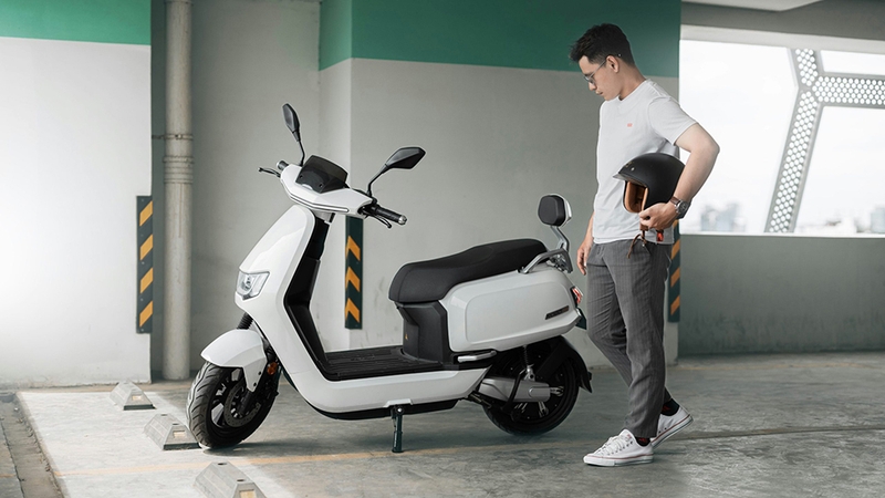 Cách nhận biết xe máy điện hết điện - 02