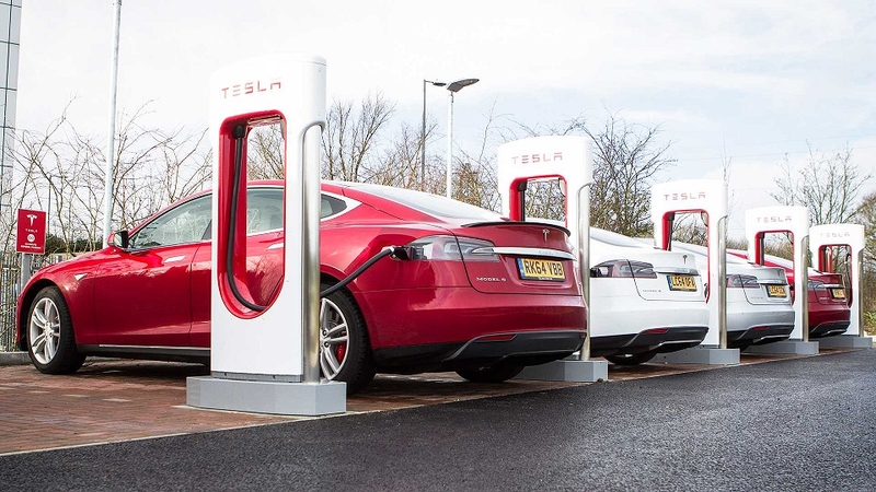 Vì sao xe xe điện Tesla ngày càng được ưa chuộng?