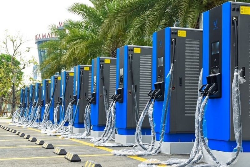 xe điện tiếng anh là gì ảnh 3