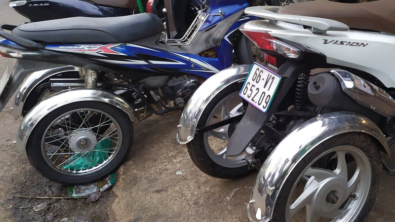 Xe ba bánh gắn máy