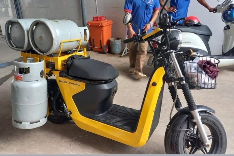 xe máy điện chở được bao nhiêu kg hình 4