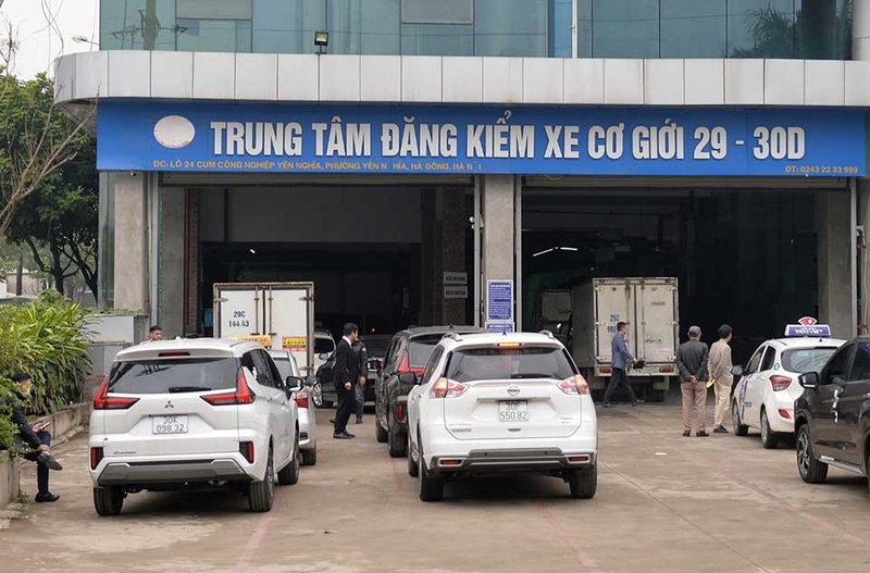 Xe quá hạn đăng kiểm đi đăng kiểm có bị phạt không - 06