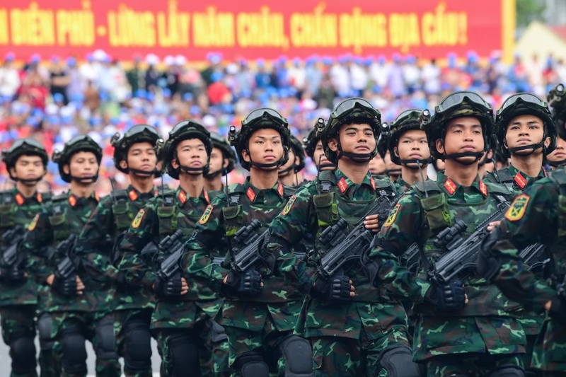 xem diễu binh 30/4 ở đâu 9