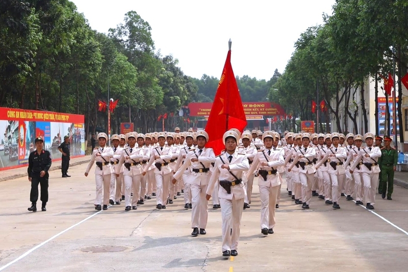 xem diễu binh 30/4 ở đâu 11