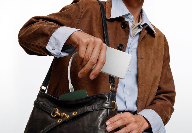 xiaomi-ultrathin-magnetic-power-bank-10000-mah-ra-mat-206992-5.jpg