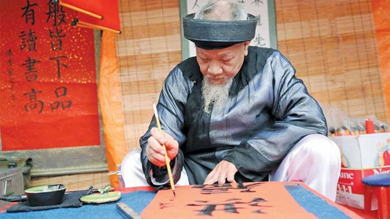 xin chữ đầu năm 4