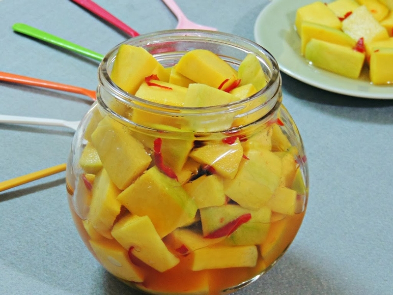 Xoài lắc với gì ngon - 03