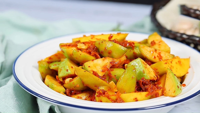 Xoài lắc với gì ngon - 04