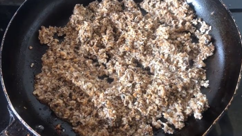 Xôi trứng kiến 4