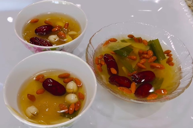 Yến chưng táo đỏ kỷ tử 8