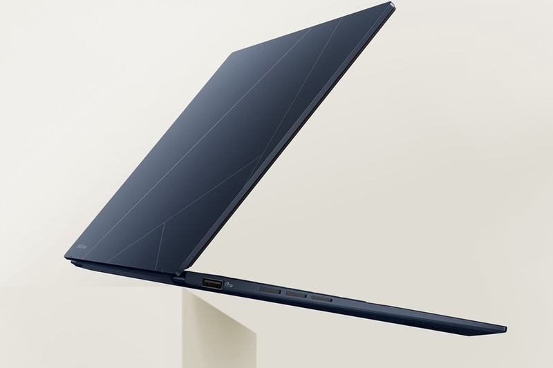 Asus Zenbook 14 OLED UX3405CA-PZ204WS nhiều cổng tương tác