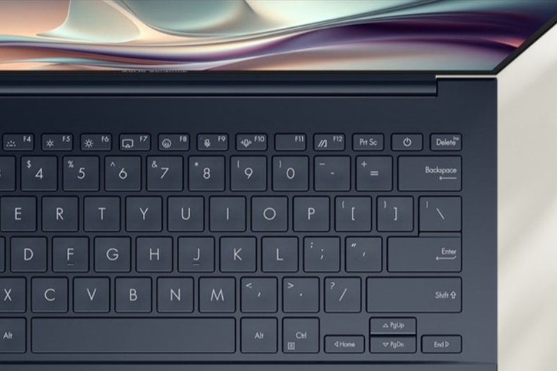 Laptop Asus Zenbook 14 UX3405CA-ST628W Bàn phím và touchpad hỗ trợ nhập liệu chính xác
