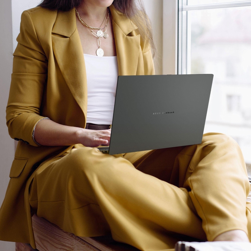 zenbook-a16-ra-mat-cung-loat-zenbook-moi-205231-5.jpg