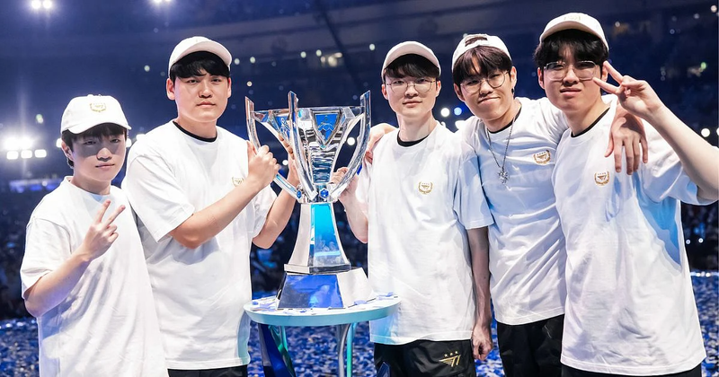 2023: Lên đỉnh thế giới