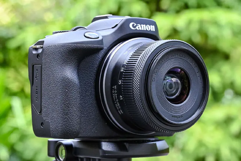 Đánh giá Canon R100: Hiệu năng ổn định, thiết kế gọn nhẹ, dễ sử dụng