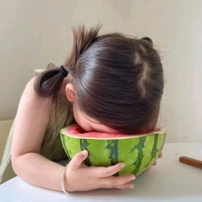 Avatar ảnh em bé cute 30