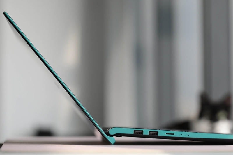 Bản lề Ergolift của ASUS Zenbook là gì 1.jpg