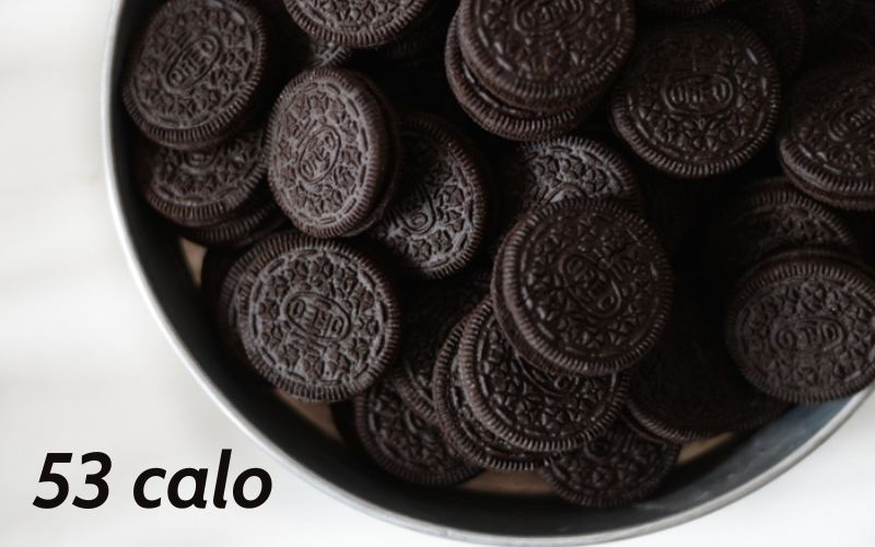 Bánh Oreo không nhân bao nhiêu calo?