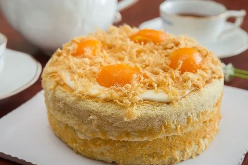 Bánh bông lan trứng muối bằng nồi chiên không dầu 14