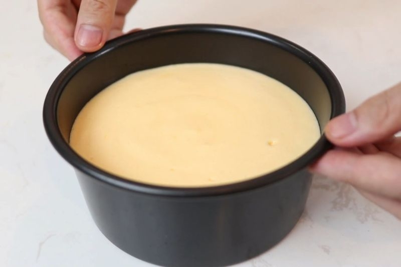 Bánh bông lan trứng muối bằng nồi chiên không dầu 5