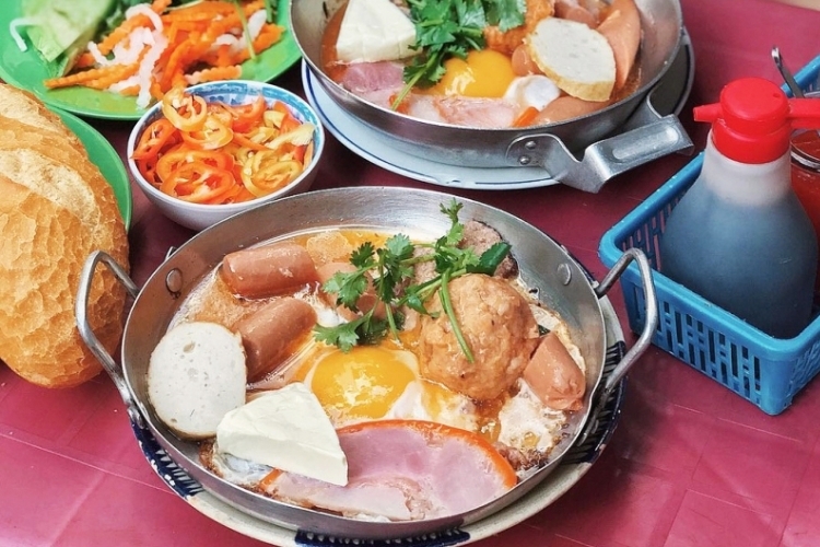Bánh mì xíu mại Vũng Tàu (2)
