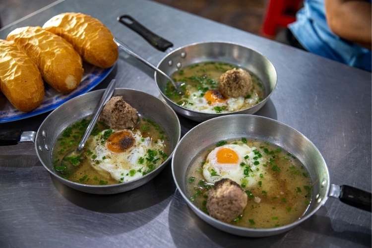 Bánh mì xíu mại Vũng Tàu (6)