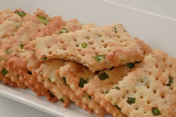 Bánh quy hành vừng 8