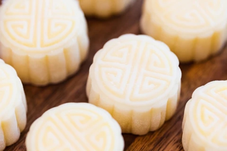 Học cách làm bánh trung thu dẻo nhân sữa tươi thơm béo, đơn giản ngay tại nhà