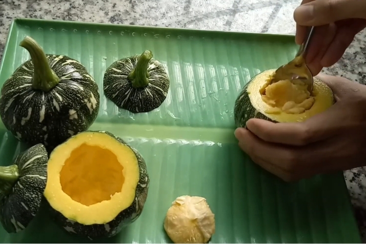 Bí đỏ nhồi thịt hấp (2)