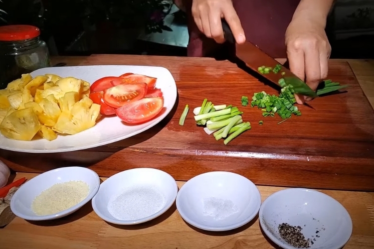 Cách làm cá nục kho thơm (4)