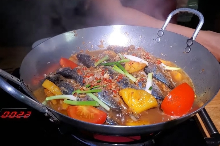 Cách làm cá nục kho thơm (6)