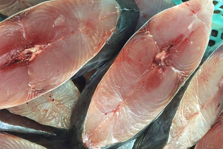 cách làm cá thu chiên nước mắm 3