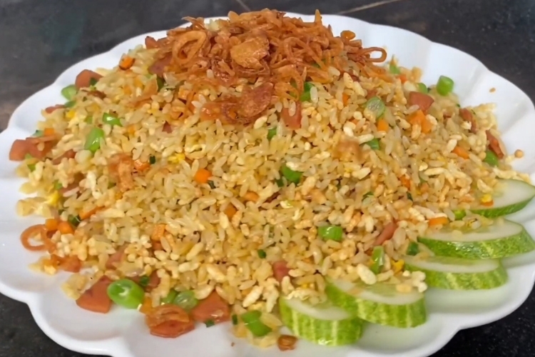Cách làm cơm rang (6)