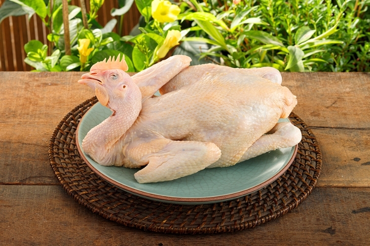 Cách làm gà bóp hành răm kiểu miền Trung