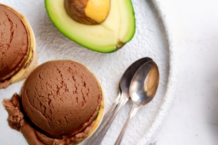 Cách làm kem bơ bằng máy ép chậm (11)