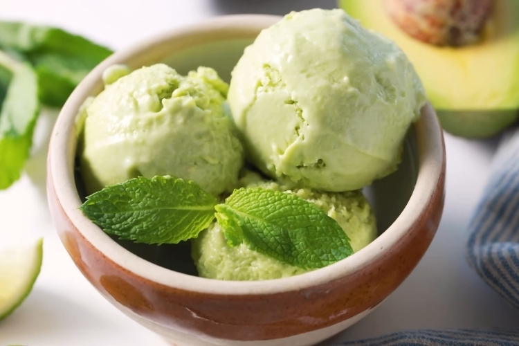 Cách làm kem bơ bằng máy ép chậm (7)