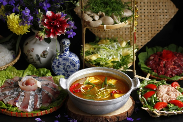 Cách làm lẩu cá chép chua tại nhà đơn giản mà vẫn thơm ngon, chuẩn vị nhà hàng 