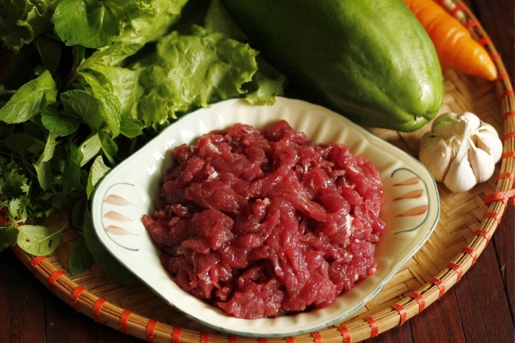 Cách làm phở cuốn Hà Nội (1)