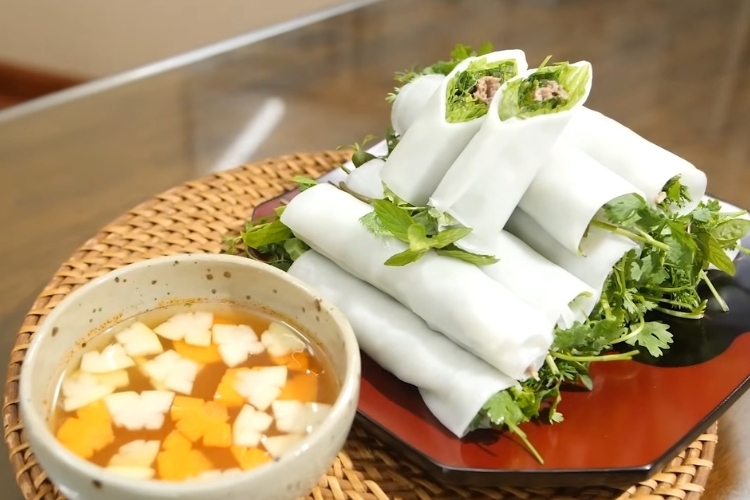 Cách làm phở cuốn Hà Nội (8)