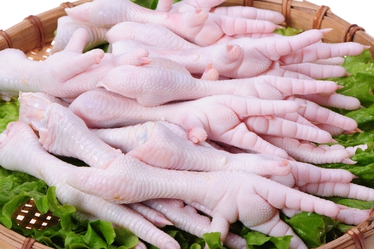 Cách luộc chân gà ngon (1)