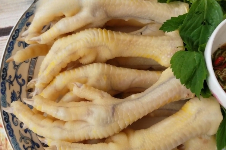 Cách luộc chân gà ngon (7)