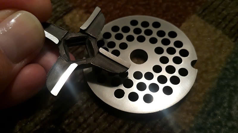 Cách mài dao máy xay thịt ảnh 3