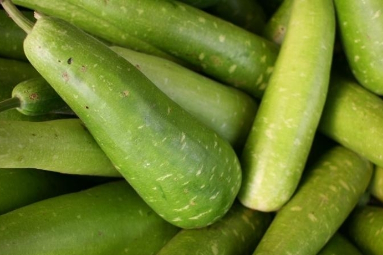 Cách nấu canh bầu tôm (1)