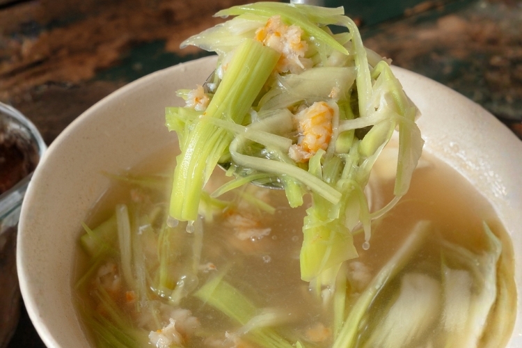 Bí quyết cách nấu canh bầu tôm ngọt thanh, thơm mềm cho bữa cơm gia đình thêm ngon miệng