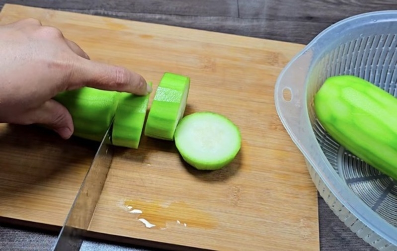 cách nấu trà bí đao với la hán quả 9