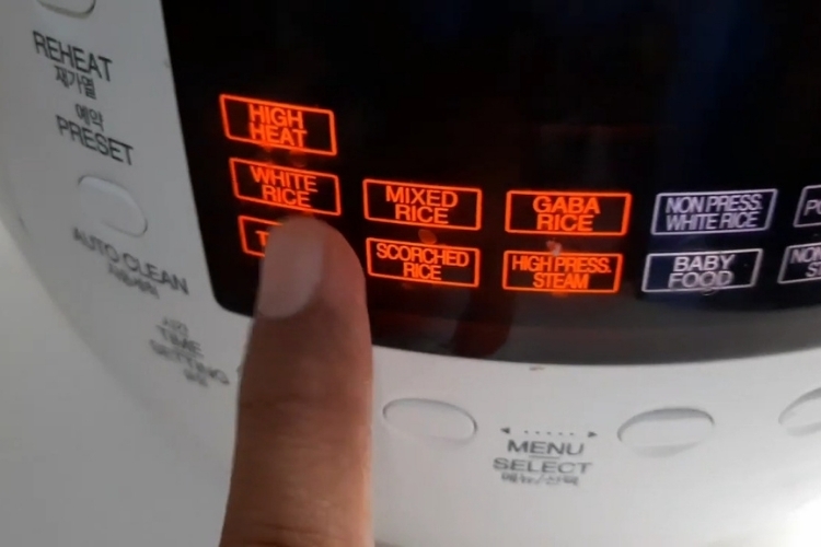 Cách sử dụng nồi cơm điện Cuckoo CRP-RT1008F (5)