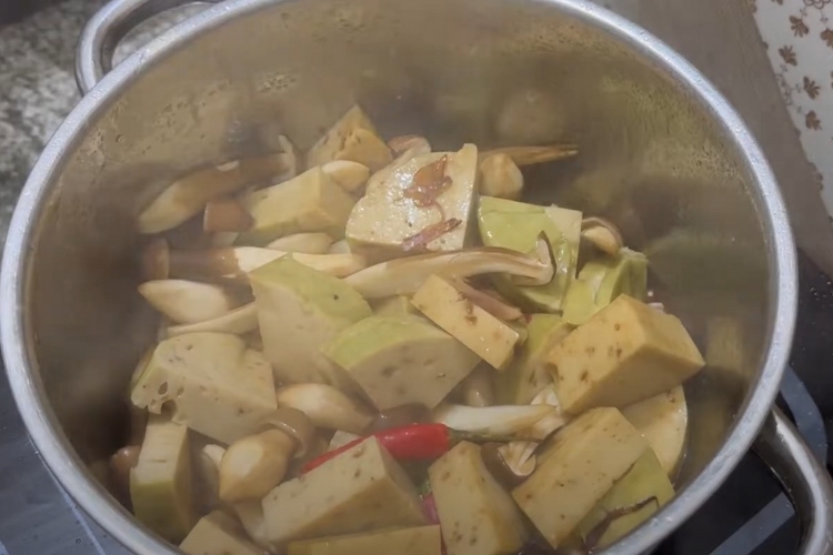 chả lụa chay kho nấm 5
