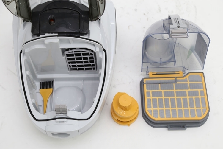 Đánh giá máy hút bụi Hitachi CV-SH18 (3)